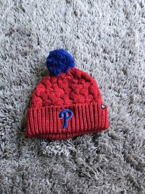 47 Brand Red Knit Women's Philadelphia Phillies Beanie W/ Blue Pom and 'P' Patch